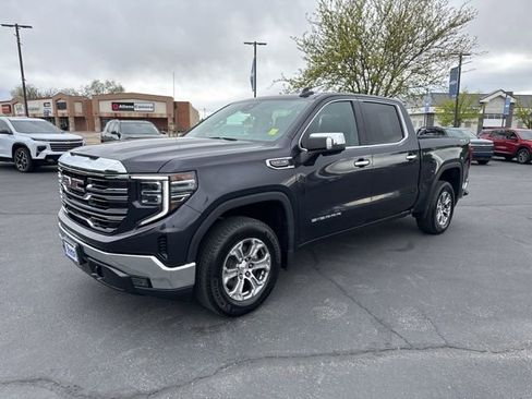 Used 2024 GMC Sierra 1500 SLT AWD/4WD image 3
