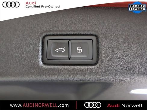 Certified 2025 Audi Q5 Prestige image 17