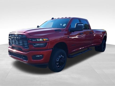 New 2026 RAM 3500 Big Horn AWD/4WD image 4