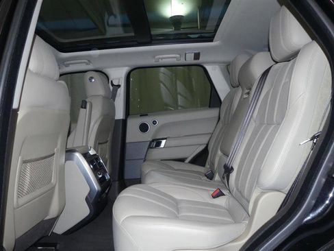 Used 2016 Land Rover Range Rover Sport HSE image 24