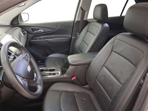 Used 2018 Chevrolet Equinox Premier image 12