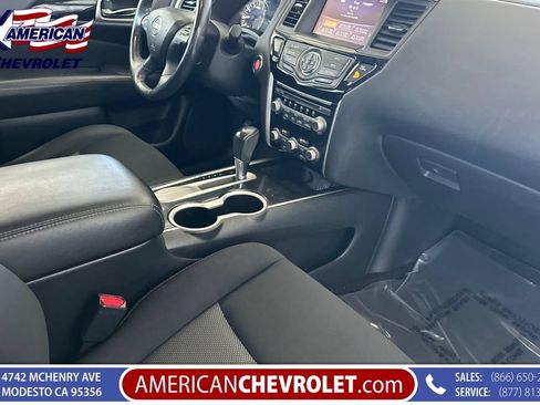 Used 2019 Nissan Pathfinder SV FWD image 22