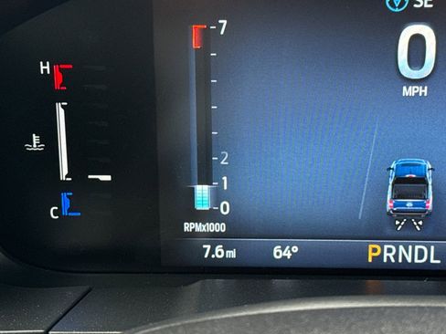 New 2026 Ford Maverick XLT w/ XLT Luxury Package FWD image 28