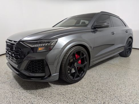 Certified 2024 Audi RS Q8 image 3