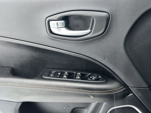 Used 2021 Jeep Compass Latitude w/ Convenience Group image 22