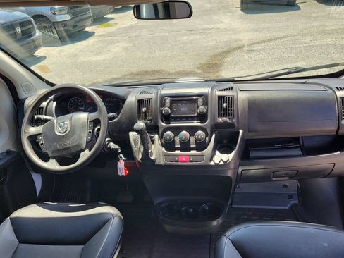 Used 2017 RAM ProMaster 2500 w/ Interior Convenience Group FWD image 11