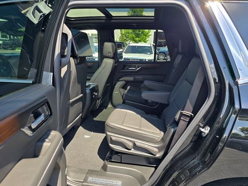 New 2026 GMC Yukon Denali w/ Advanced Technology Package AWD/4WD image 25
