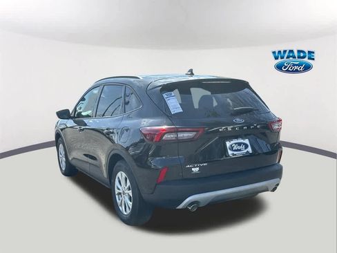 New 2025 Ford Escape Active w/ Active Premium Tech Pack image 7