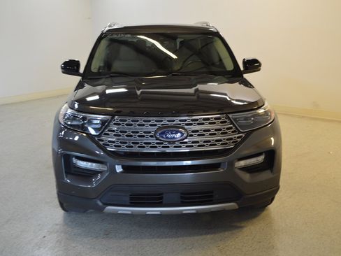 Used 2020 Ford Explorer Limited w/ Class III Trailer Tow Package image 8