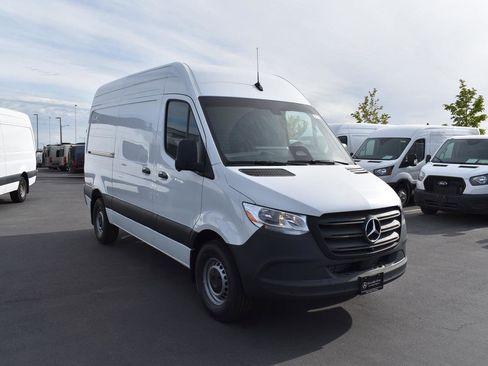 New 2025 Mercedes-Benz Sprinter 2500 image 3