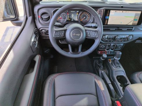 New 2026 Jeep Gladiator Rubicon AWD/4WD image 29
