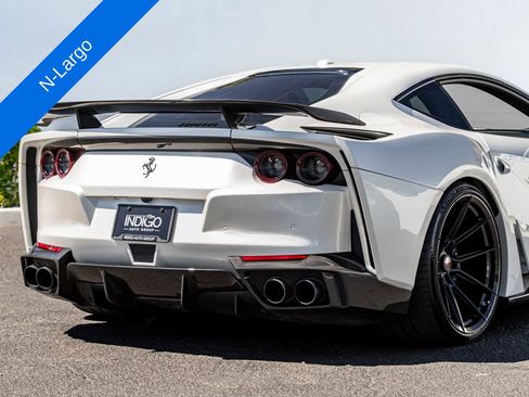 Used 2020 Ferrari 812 Superfast RWD image 7