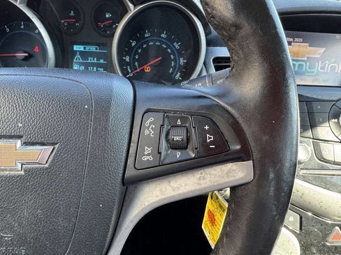 Used 2014 Chevrolet Cruze LT image 15