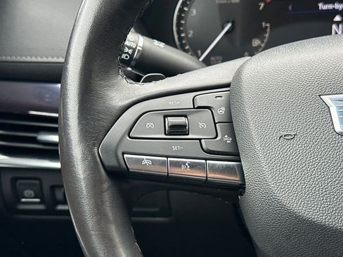 Used 2023 Cadillac XT4 Luxury w/ Cold Weather Package FWD image 31