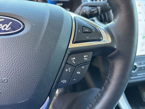 Used 2023 Ford Edge SEL w/ Convenience Package AWD/4WD image 9