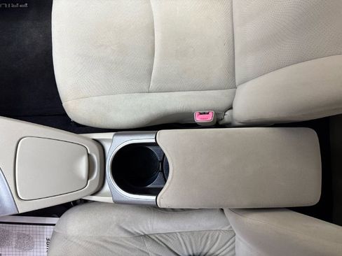 Used 2013 Toyota Prius Three image 18