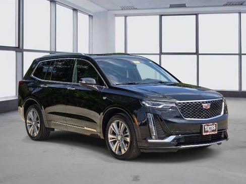 Used 2024 Cadillac XT6 Premium Luxury w/ LPO, Floor Liner Package AWD/4WD image 3