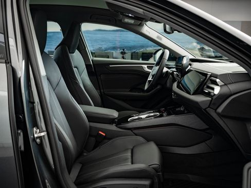 New 2026 Audi A6 Premium Plus image 25