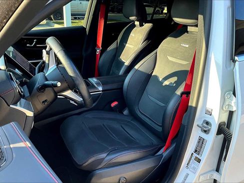 Used 2024 Mercedes-Benz GLC 43 AMG 4MATIC image 7