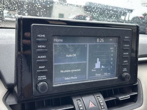 Used 2019 Toyota RAV4 XLE Premium FWD image 18