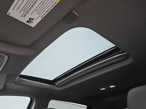 Used 2025 Chevrolet Silverado 3500 LTZ w/ LTZ Plus Package image 25