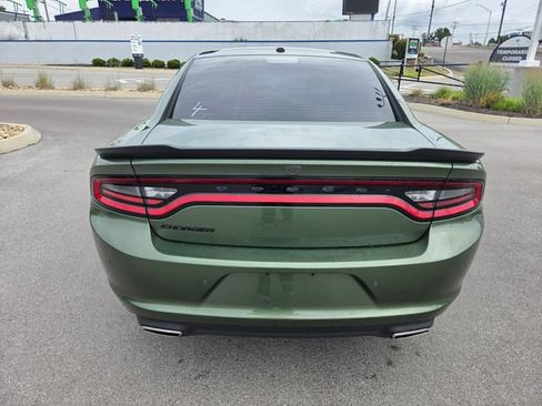 Used 2020 Dodge Charger SXT w/ Blacktop Package RWD image 8