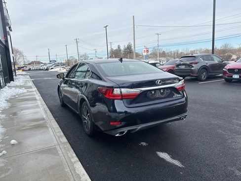 Used 2017 Lexus ES 350 w/ Luxury Package image 5