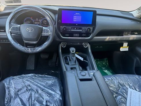 New 2026 Toyota Grand Highlander AWD Hybrid image 10