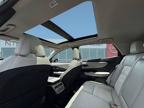 Certified 2024 Nissan Ariya FWD image 32