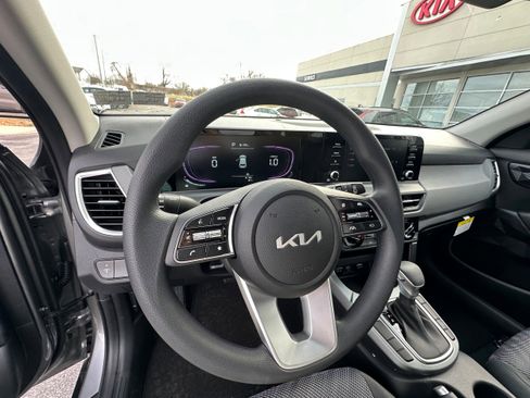 New 2026 Kia Seltos LX image 26