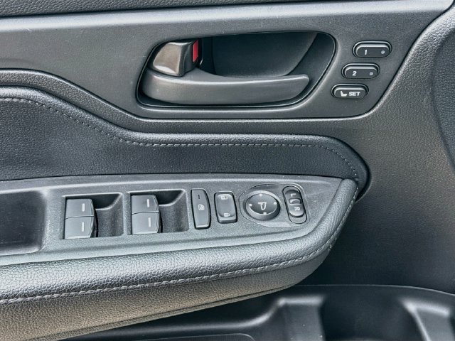 Certified 2024 Honda Odyssey EX-L image 19