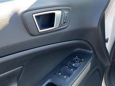 Used 2018 Ford EcoSport Titanium image 10