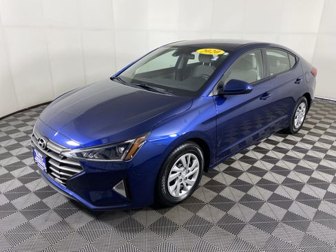 Used 2020 Hyundai Elantra SE FWD image 10