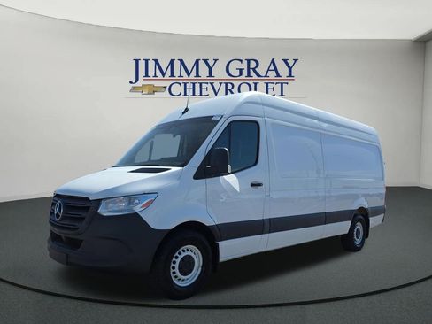 Used 2022 Mercedes-Benz Sprinter 2500 image 1