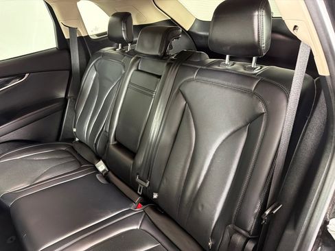 Used 2021 Lincoln Nautilus Reserve w/ Equipment Group 202A image 21