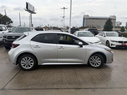 Certified 2025 Toyota Corolla SE image 4