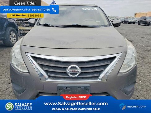 Used 2015 Nissan Versa SV FWD image 7