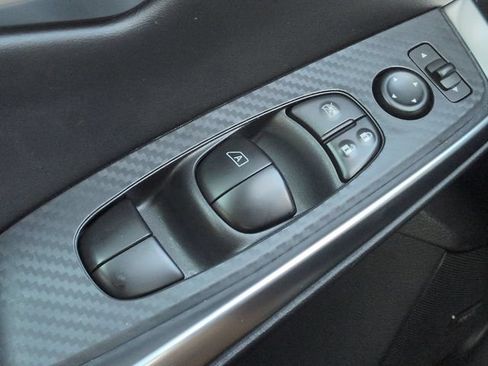 Used 2024 Nissan Sentra SR w/ SR Premium Package FWD image 31