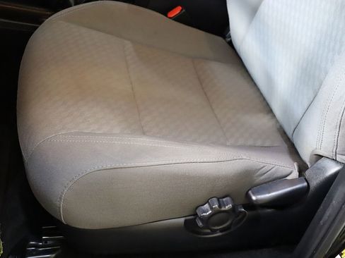 Used 2023 Toyota Tacoma SR image 39