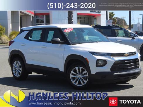 Used 2021 Chevrolet TrailBlazer LS FWD image 1