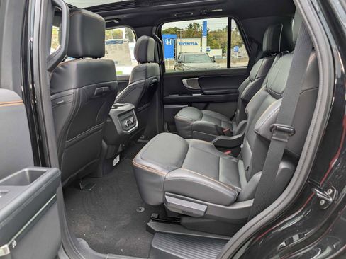 New 2025 Ford Expedition Tremor image 17