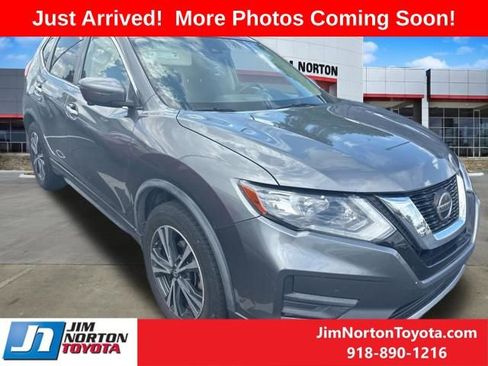 Used 2019 Nissan Rogue SV w/ Sun & Sound Touring Package FWD image 1