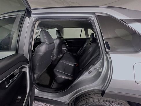 Used 2023 Toyota RAV4 XLE Premium image 26