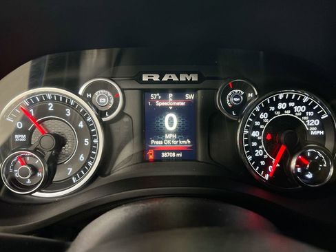 Used 2021 RAM 1500 Big Horn image 12