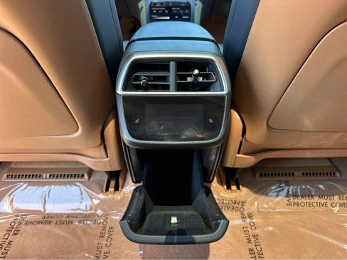 Used 2024 Lucid Air Touring AWD/4WD image 17