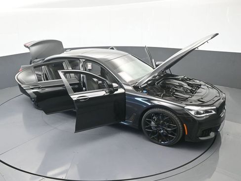 Used 2016 BMW 750i xDrive image 83