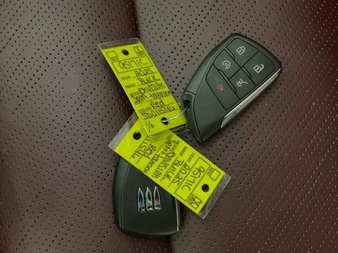 Used 2025 Buick Envision Sport Touring AWD/4WD image 46