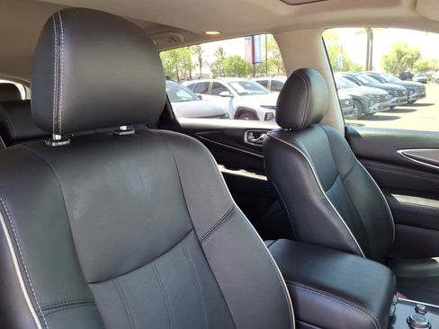 Used 2020 INFINITI QX60 Luxe w/ Essential Package image 12