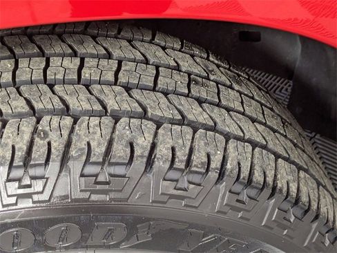 Used 2021 RAM 1500 Big Horn image 9