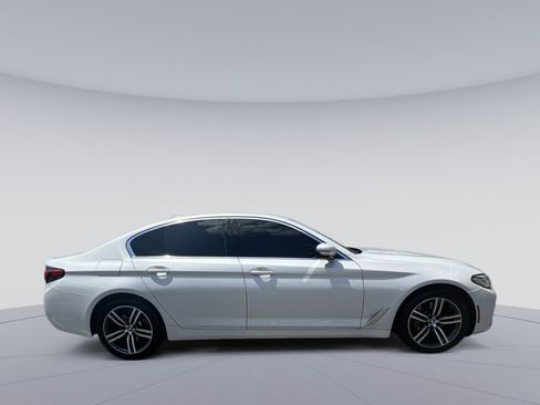 Used 2021 BMW 530i xDrive w/ Premium Package AWD/4WD image 10
